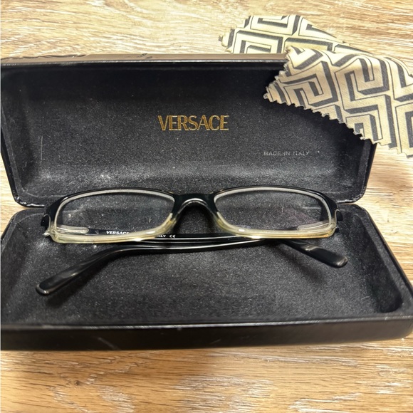 Versace vintage eyeglasses - Picture 5 of 7